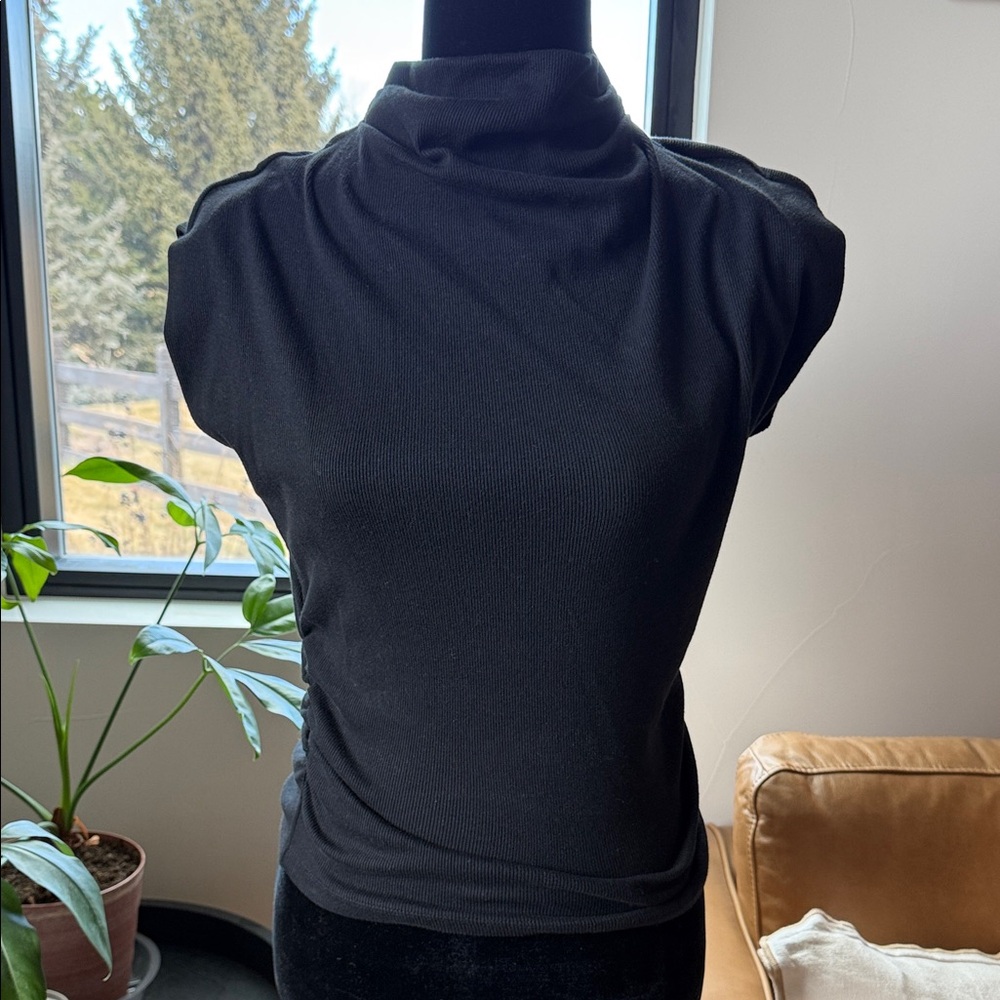 Michael Stars Elegant Black Short Sleeve Tee